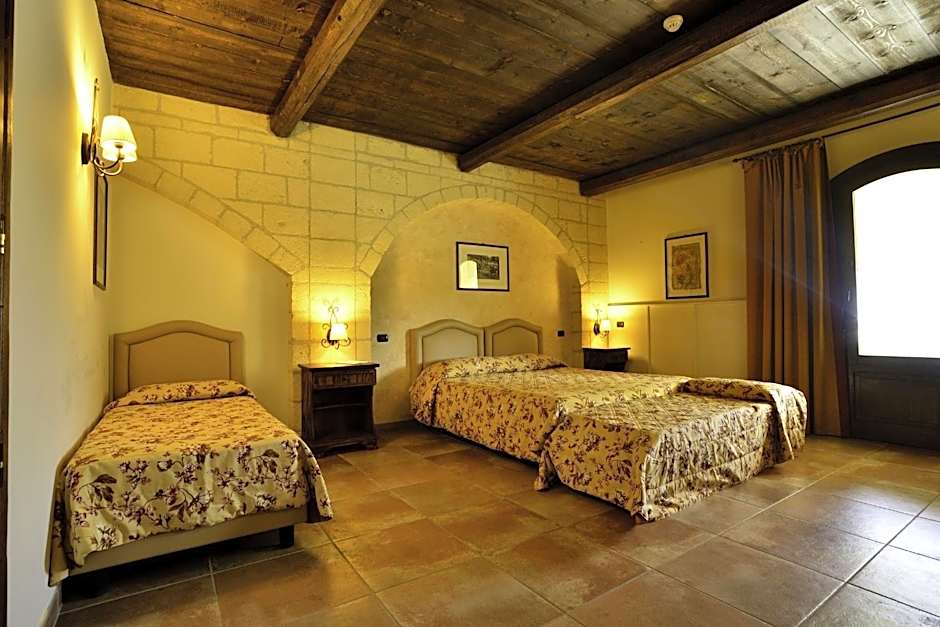 Photo 1 of 4 of Quadruple Room