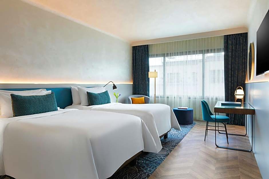 Renaissance by Marriott Barcelona Hotel