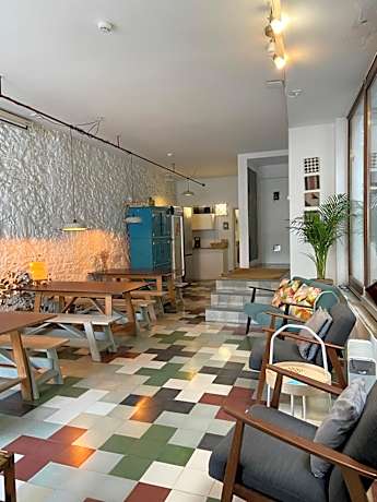 AMAZIGH HOSTEL Ensuite Rooms & Dorms with shared Kitchen