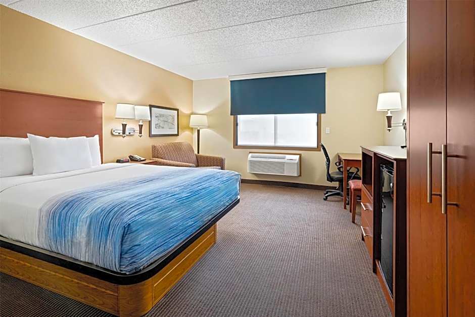 AmericInn by Wyndham Bismarck