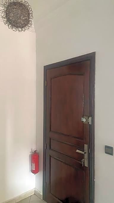 Naj'Appart TEMARA WIFAK CALME SITUÉ PRÉS DE LA GARE FERROVIAIRE 4 MIN A PIED