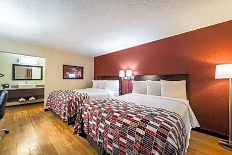 Deluxe 2 Queen Bed Non-Smoking