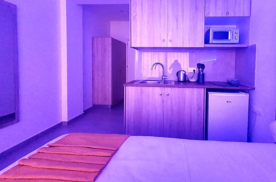 Sun Plaza Suites - Adults Only