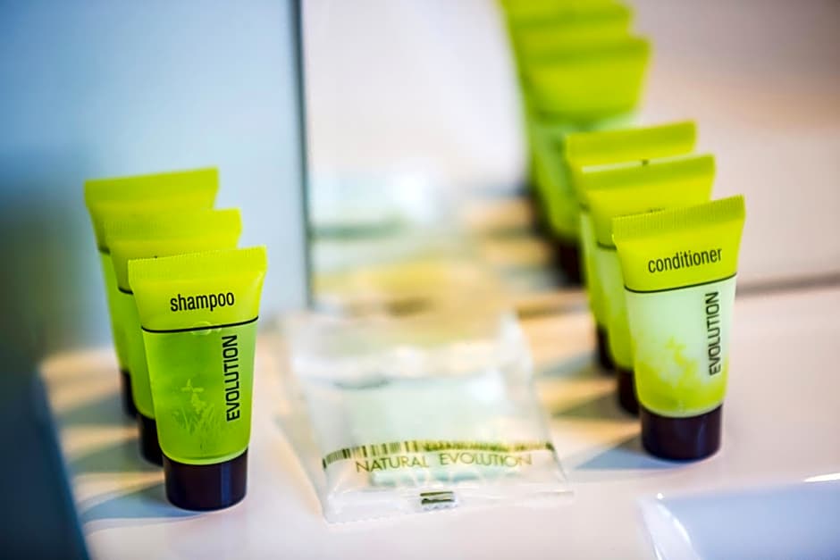 Nightcap at Rose & Crown Hotel