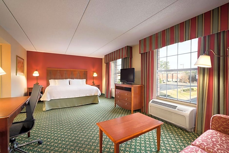 Hampton Inn By Hilton & Suites Williamsburg-Central