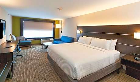 Queen Suite with Two Queen Beds - Hearing Accessible