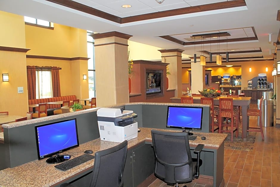 Holiday Inn Express & Suites Paducah West By IHG