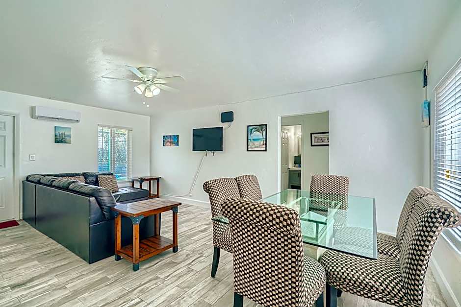 Singer Island Stunner 2 BR