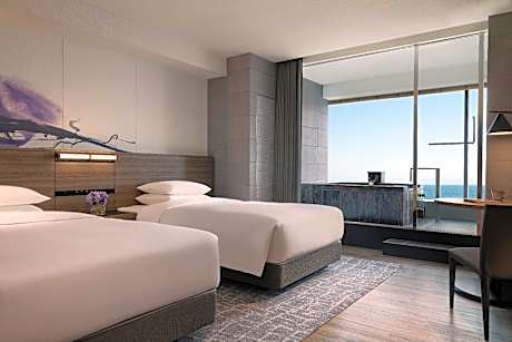 View Bath W/ Hot spring, Guest room, 2 Twin, Lake view