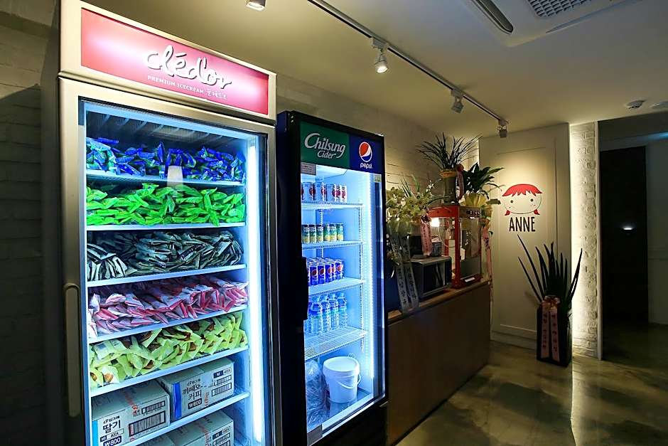 Hotel Yaja Hwajeong Station