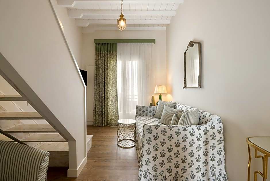 Despotiko Hotel