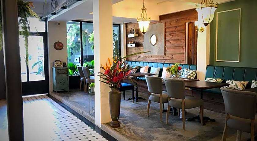 Bloom Boutique Hotel and Cafe