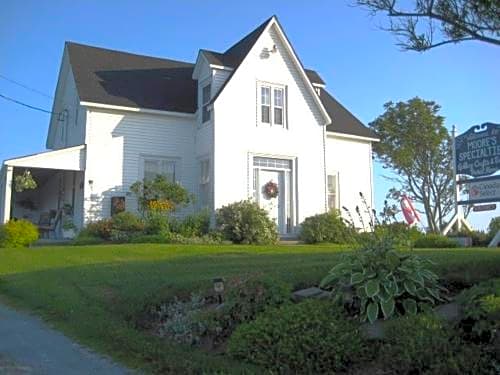 Moore's Specialties Fundy Bay House Rental