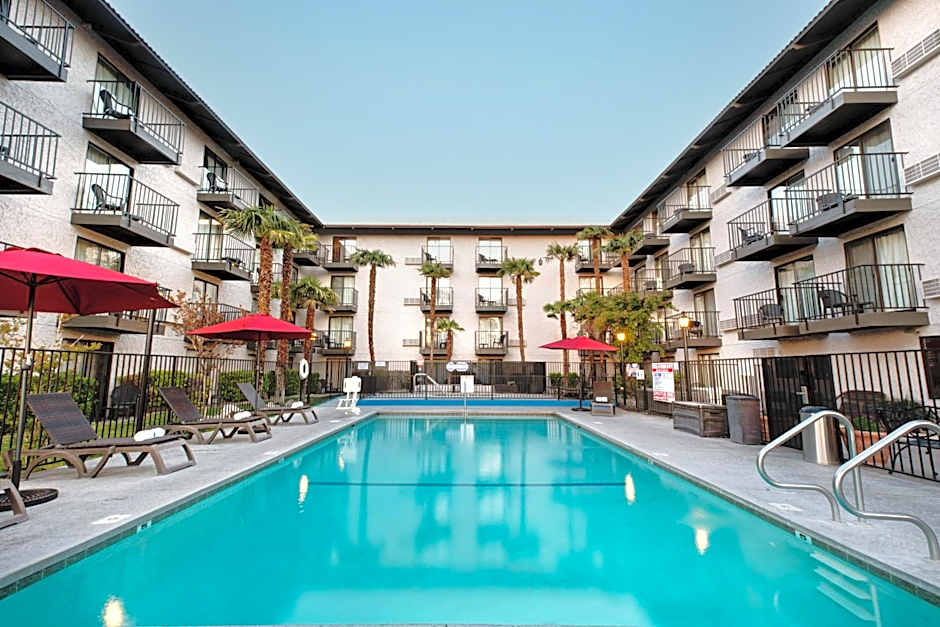 Oxnard Inn Lancaster