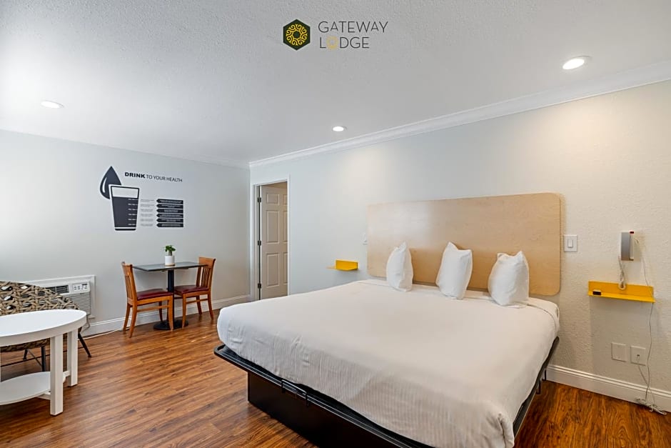 Gateway Lodge