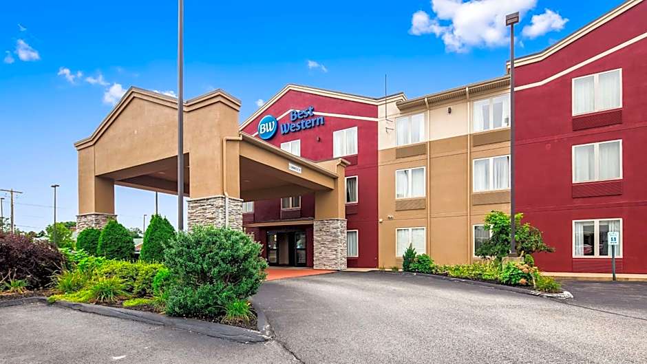 Photo 1 of 23 of Best Western Providence-Seekonk Inn