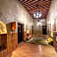 Antique Inn