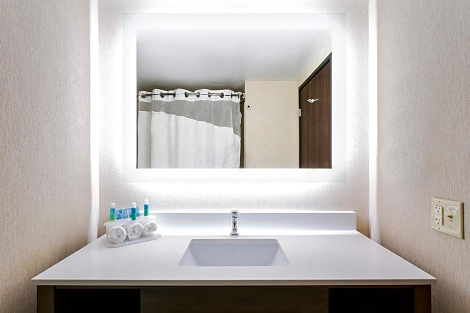 Holiday Inn Express Princeton/I-77 By IHG