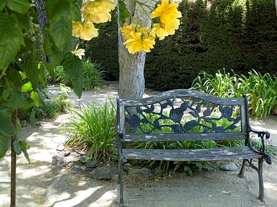 Cambria Pines Lodge