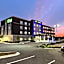 Holiday Inn Express & Suites Chicago Schaumburg By IHG