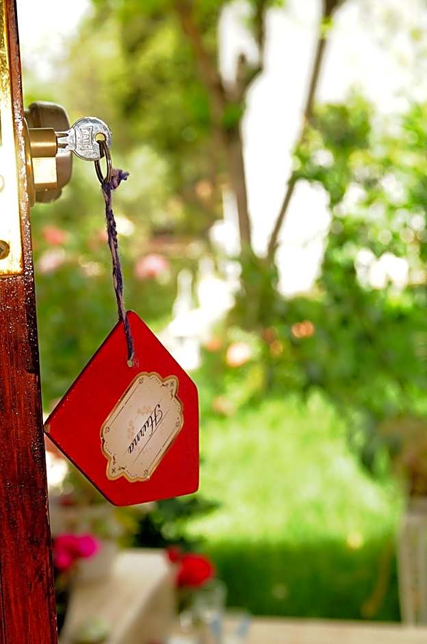 Beyaz Ev Agva - Adult only +15