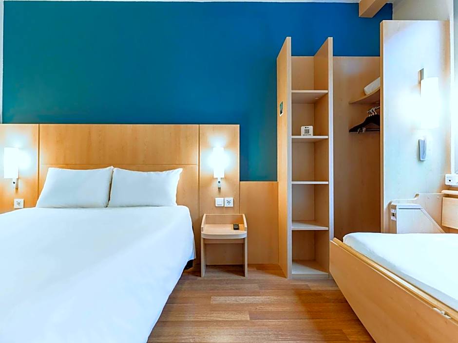 ibis Barcelona Pza Glories 22