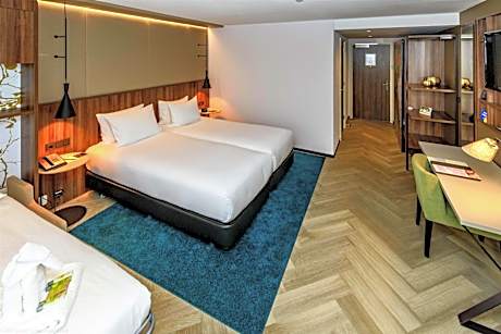 Deluxe Twin Room with Sofa bed