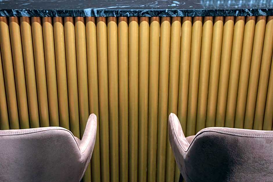 MOODs Charles Bridge