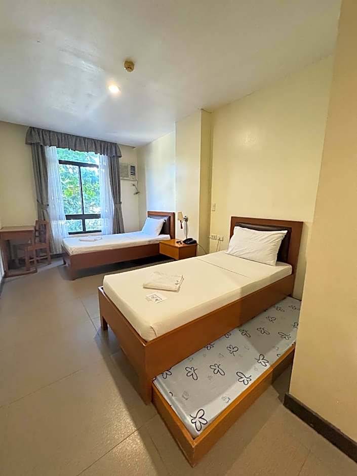 [ACTIVE] Fuente Oro Business Suites
