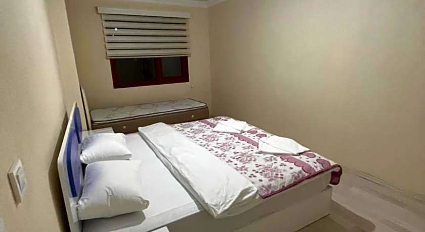 MAVİ KÖŞK UZUNGÖL