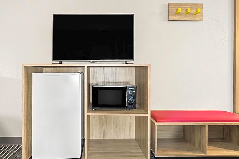 Super 8 by Wyndham Harrison AR