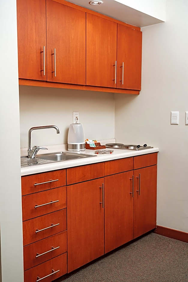 Suites Camino Real