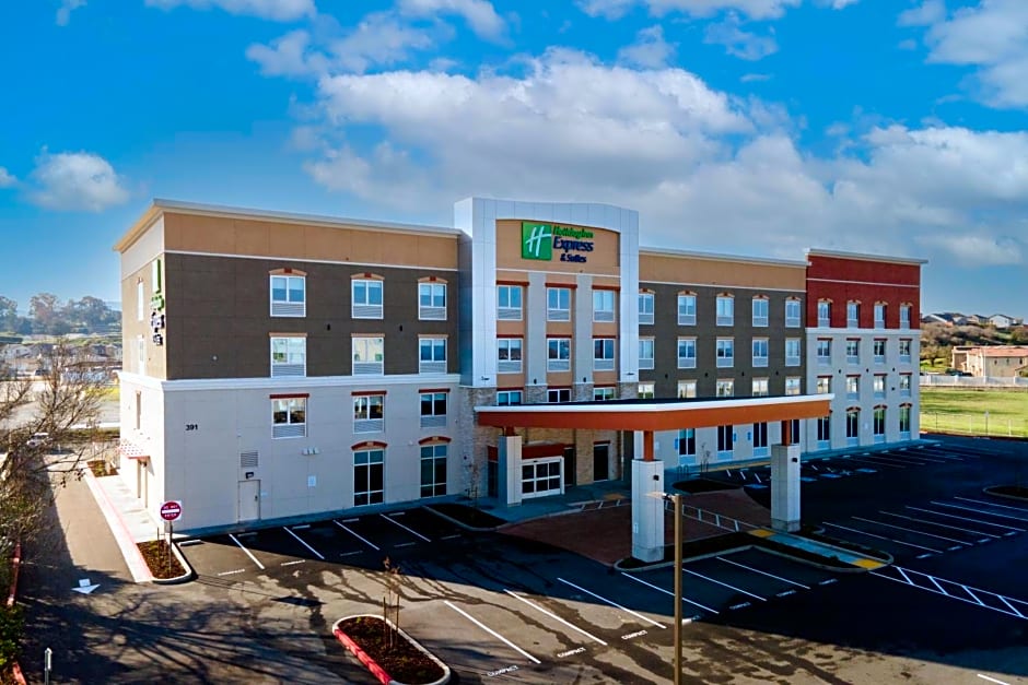 Holiday Inn Express & Suites - Hollister, an IHG Hotel