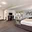 American Inn & Suites Metro Airport