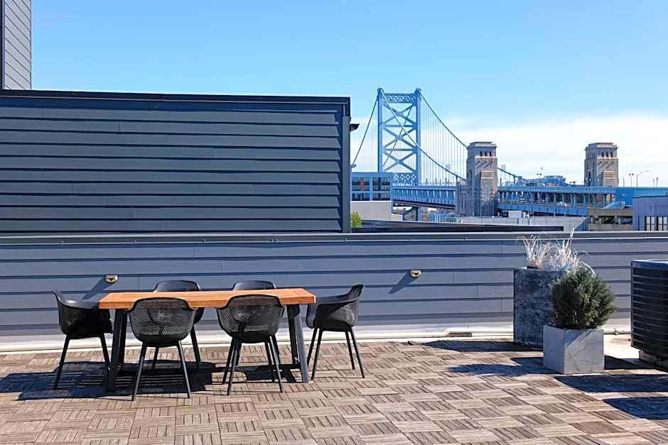 Sosuite at The Vine - Old City