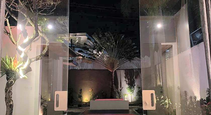 Kiss Bali Villas Seminyak