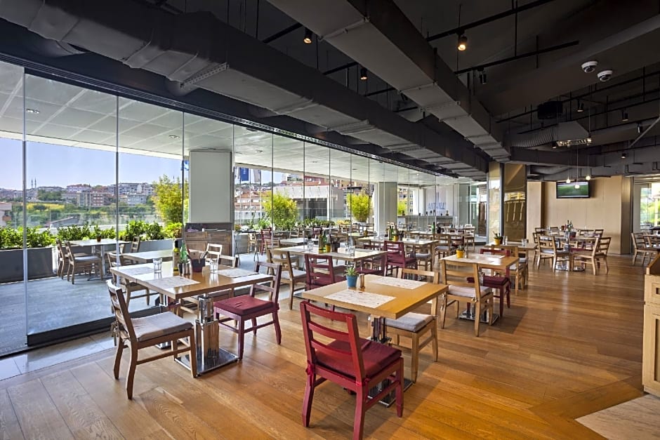 Fraser Place Anthill Istanbul