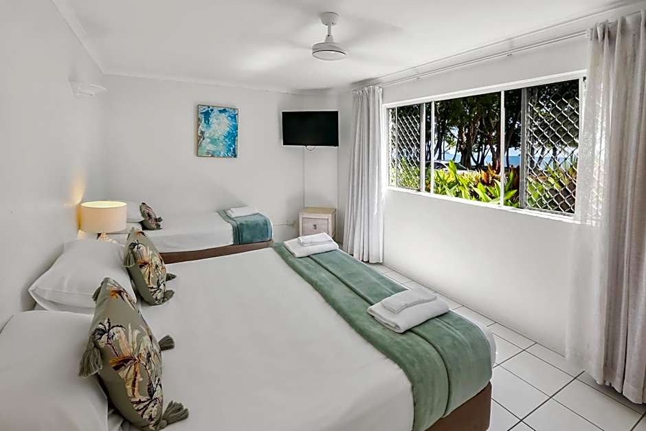 Agincourt Beachfront Apartments