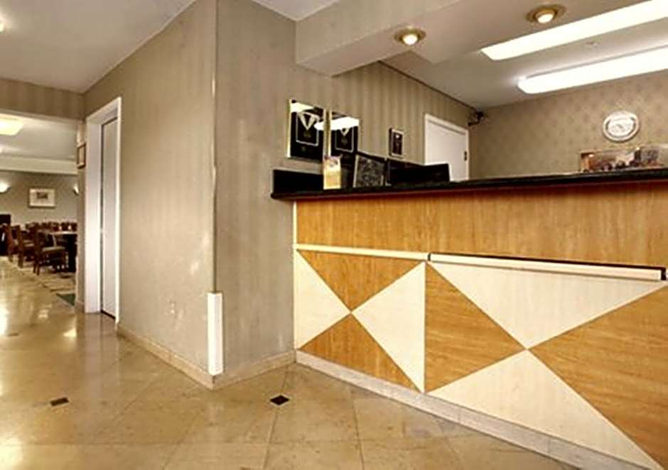 Quality Inn Oakland