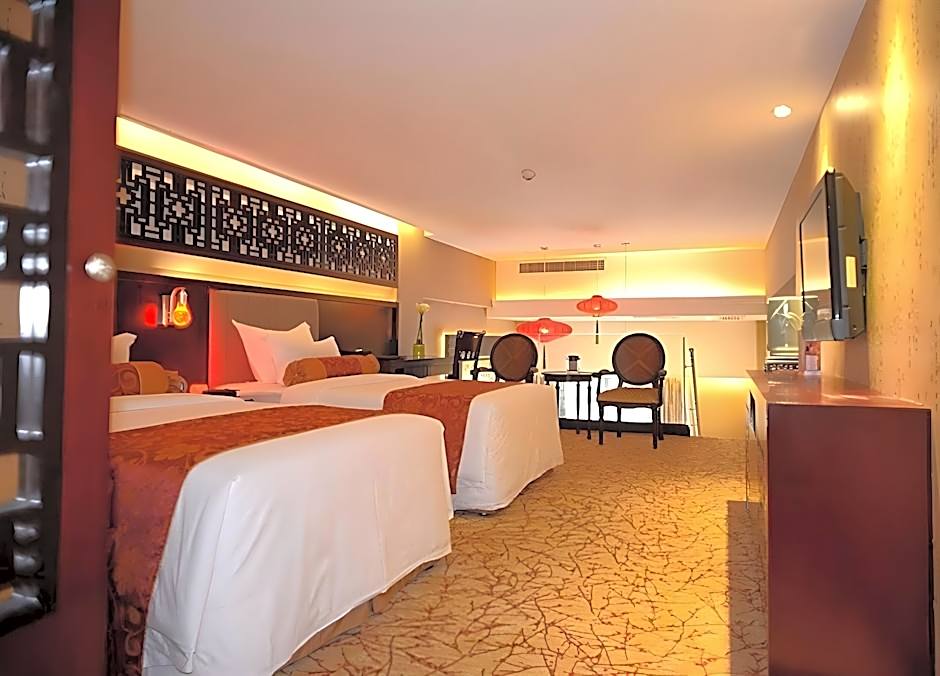 Metropole Hotel