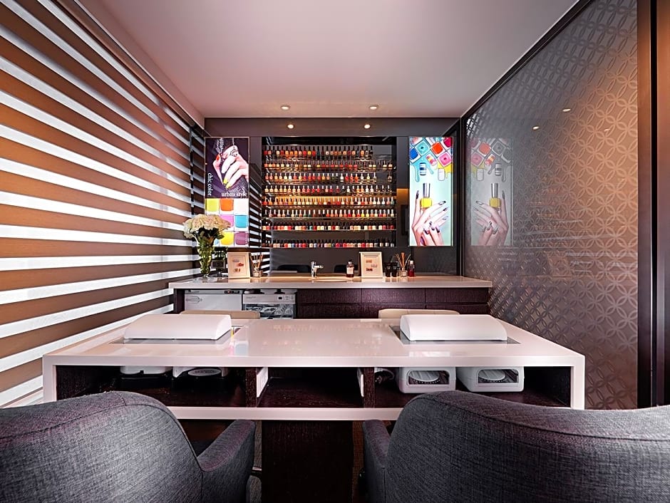 Humble House Taipei, Curio Collection by Hilton