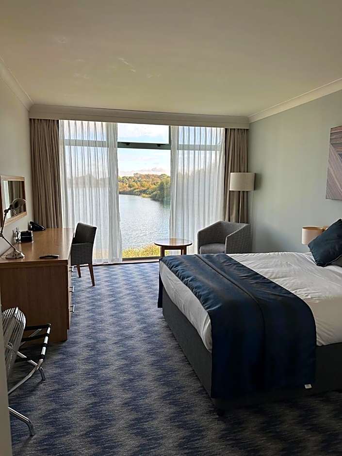 De Vere Cotswold Water Park