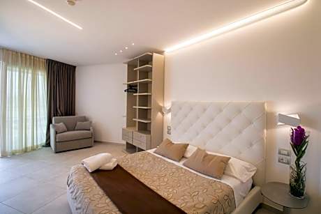 Deluxe Apartment with Terrace