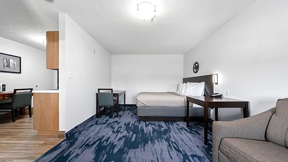 Atria Hotel and RV McGregor