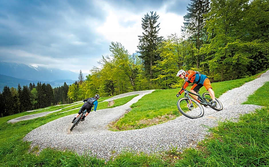 nawu apartments & Restaurant