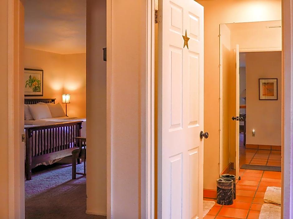 Topanga Canyon Inn Bed and Breakfast