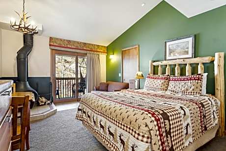 Queen Room with Balcony