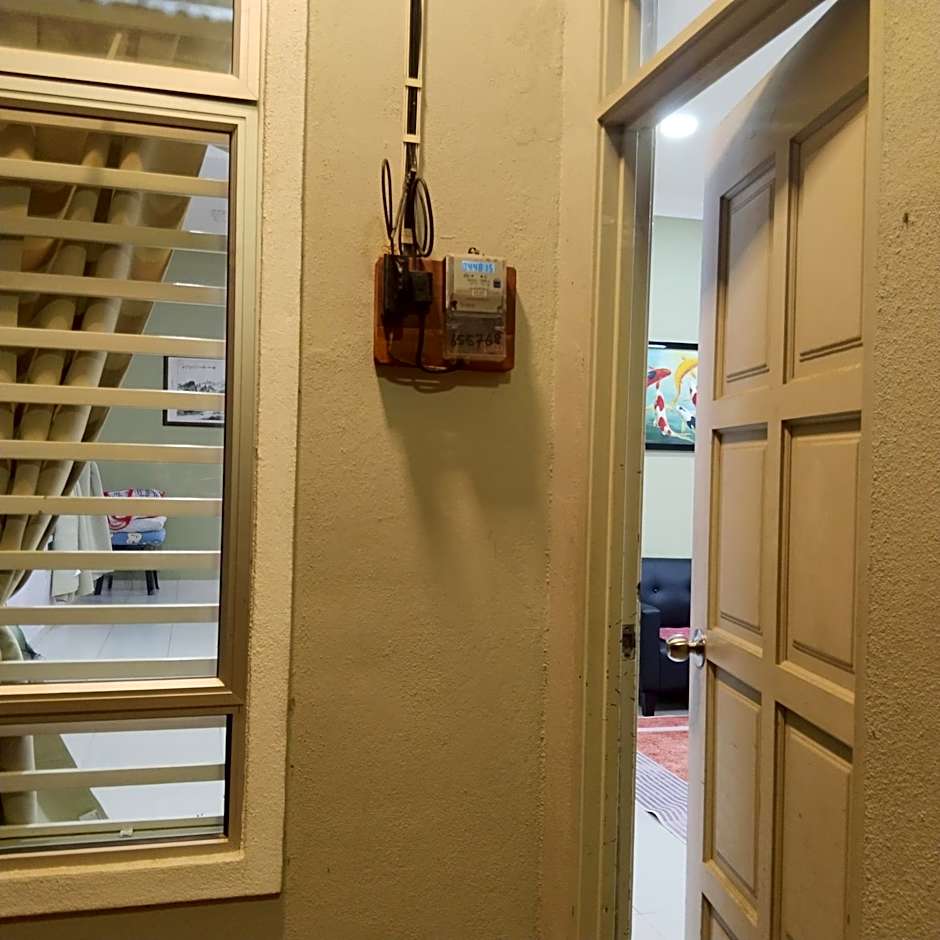 Happy Raub Guest House