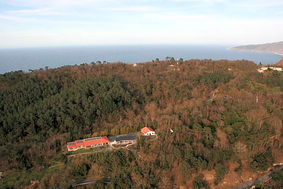 Albergue/Auberge ULIA Youth Hostel