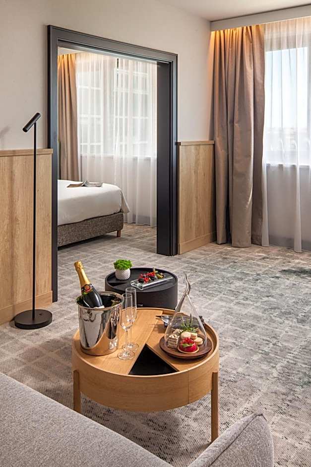 Crowne Plaza Budapest By IHG